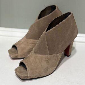 Tan Suede Peep-Toe Chunky Heel Booties by Oh! Healthy Heels -size 11
